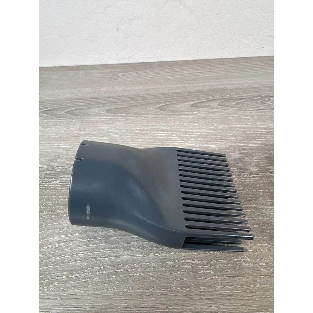 Wavytalk Grey Comb & Classic Nozzle -For Wavytalk Blown Away Ionic Hair Dry
